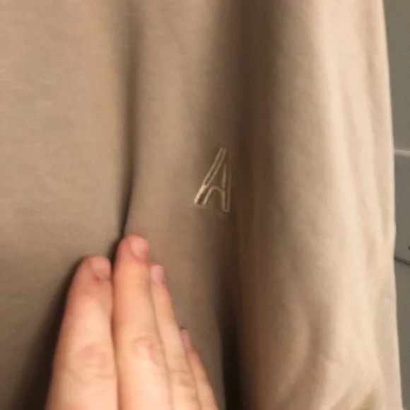 Atrium Collective Crew Neck - Picture 2 of 3